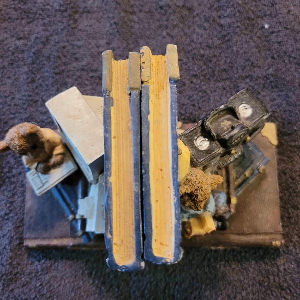 Book ends - Picture 2 of 11